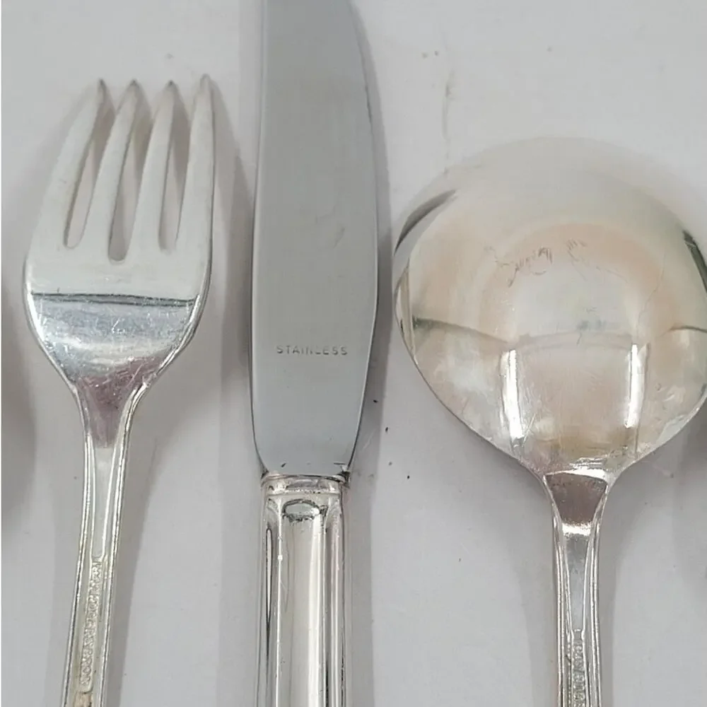 Rogers Brothers Silverplate Eternally Yours Coquette 5 Piece Setting‎ 1-8